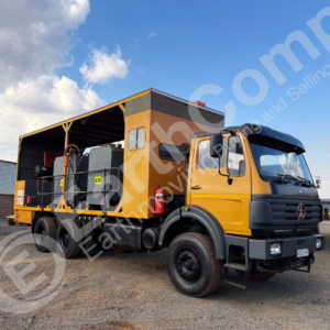 2008 POWERSTAR 2628 6X4 CREW CAB SERVICE TRUCK (AV951)